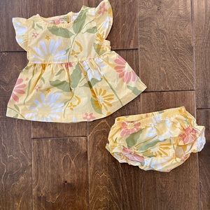 Carter’s Two Piece Outfit
